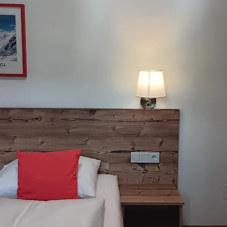 招待所 Haus Huber Und 3*