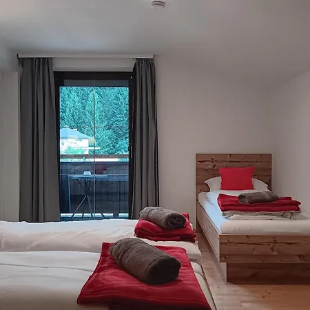 Haus Huber Und 米特西尔