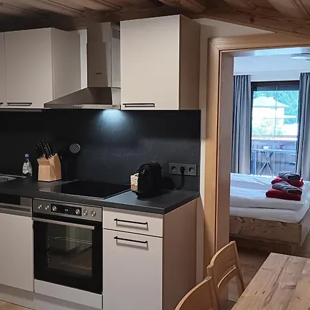 Haus Huber Und 招待所 3*