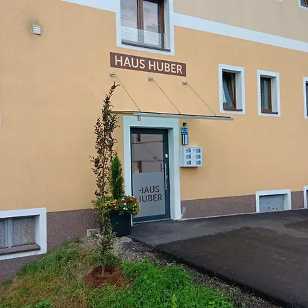 Haus Huber Und 招待所 3*
